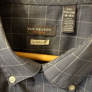 Van Heusen Men's Plaid Gray Button Down Shirt